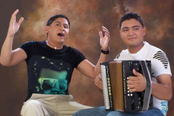 Lanzamiento de Roberto Carlos & Lisandro Meza Jr